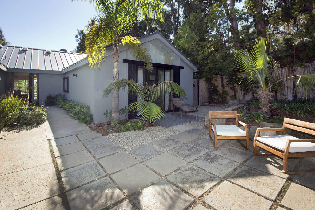 Mid Century - MID2022