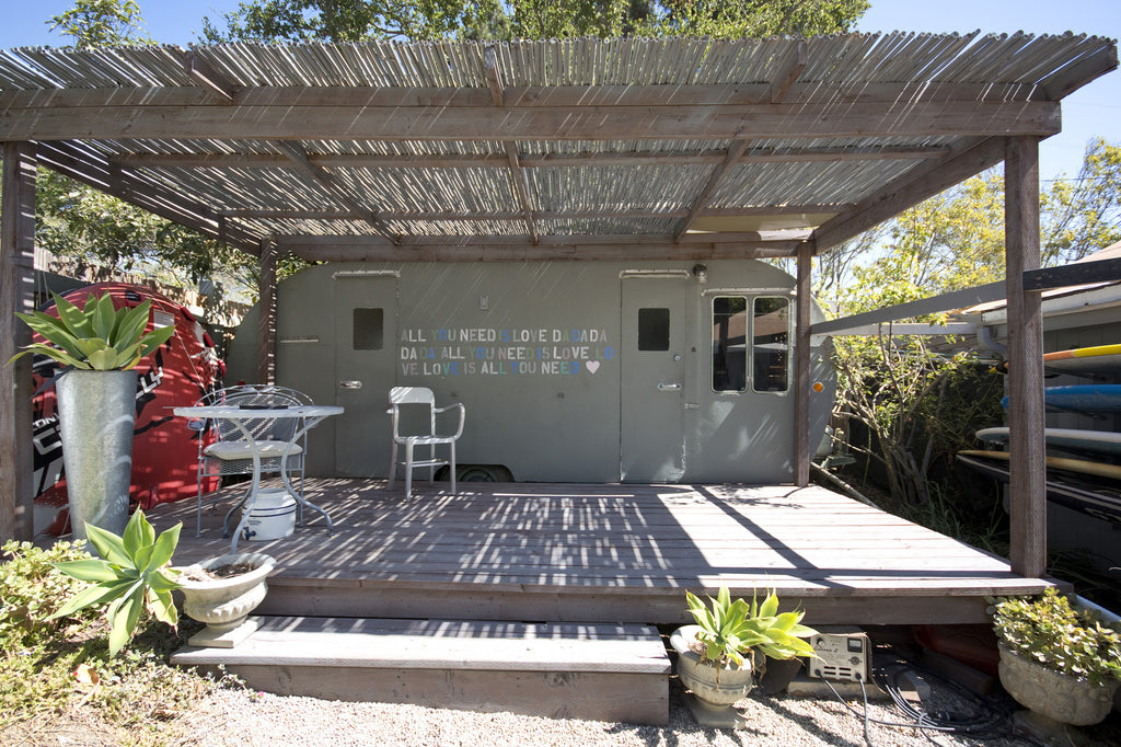 Mid Century - MID2022