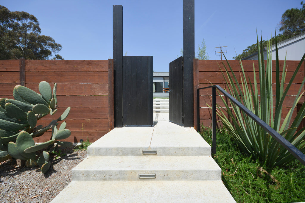 Mid Century - MID2022