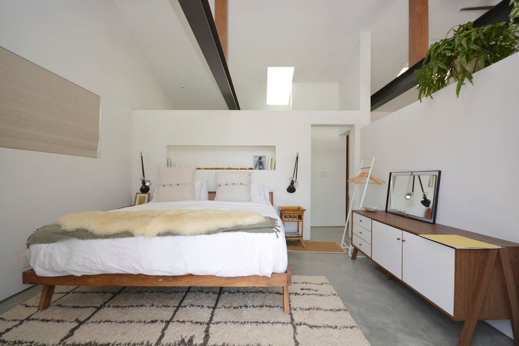 Mid Century - MID2022