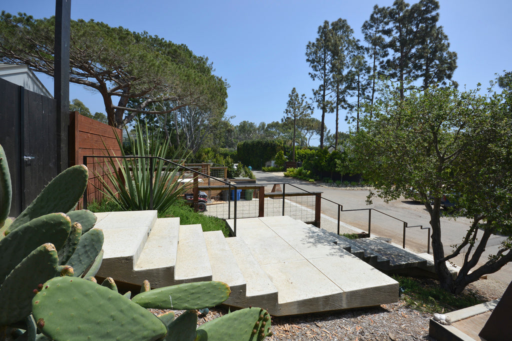 Mid Century - MID2022