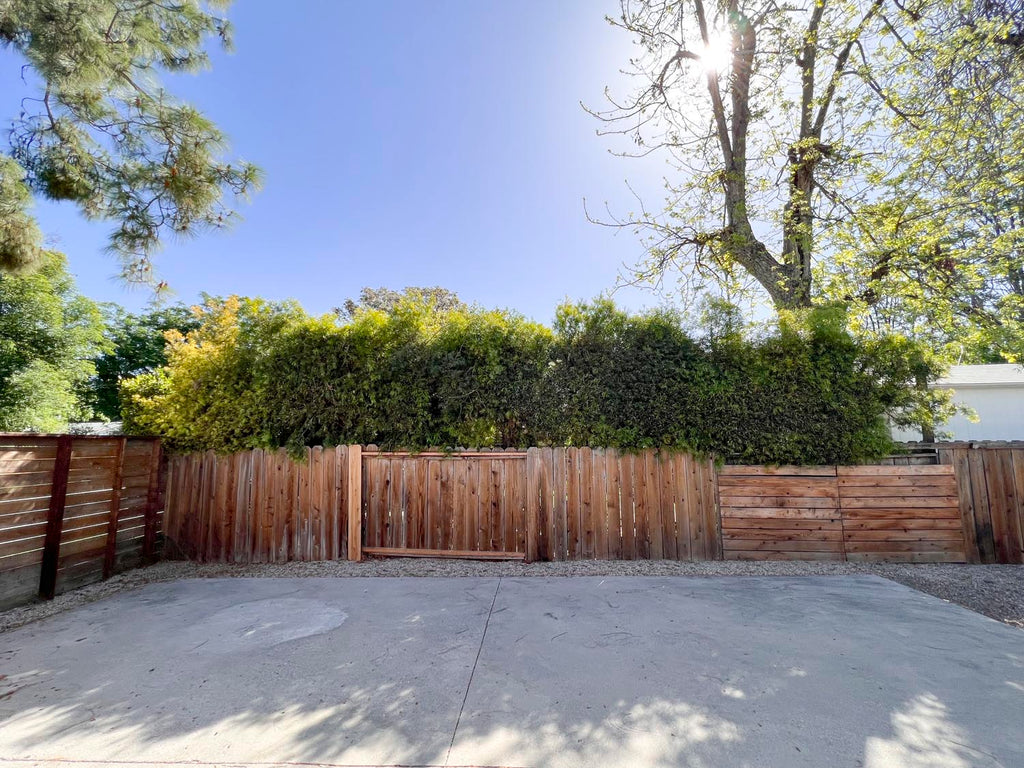 Mid Century - MID2070