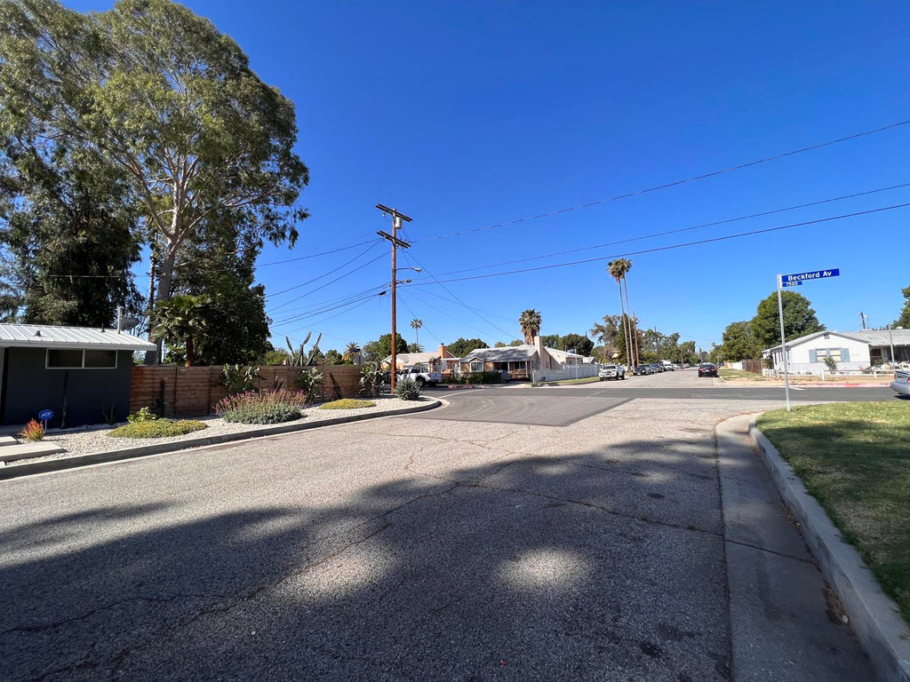 Mid Century - MID2070