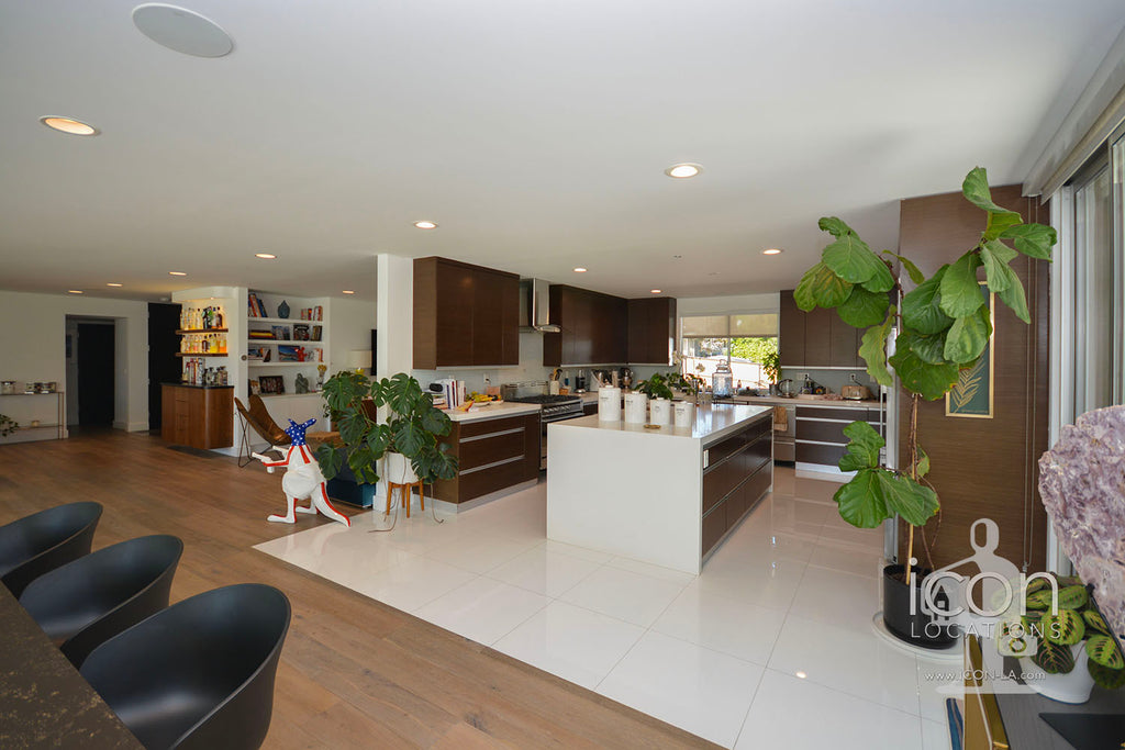 Mid Century - MID2072