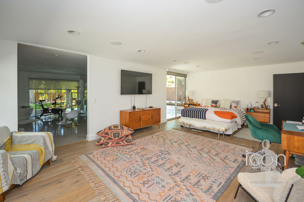 Mid Century - MID2072