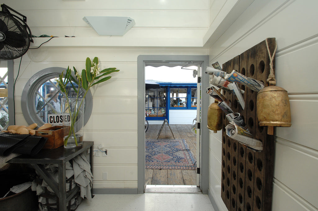 Cafe - COMM23000