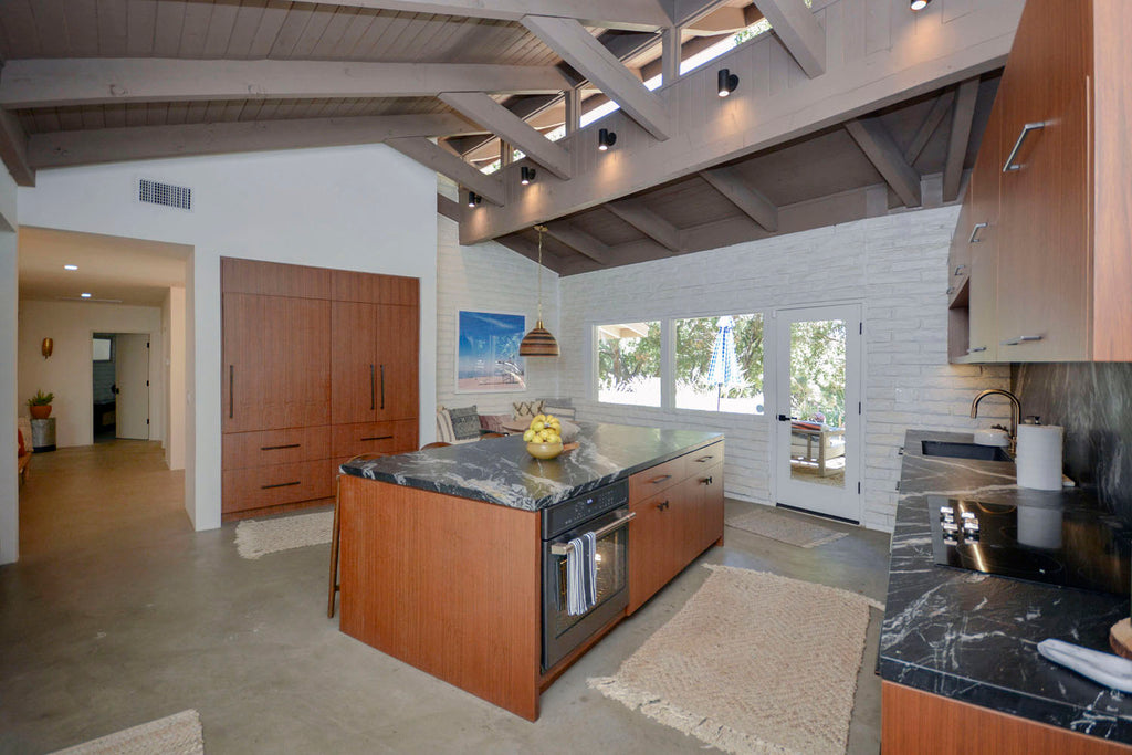 Ranch Art House - RA3146